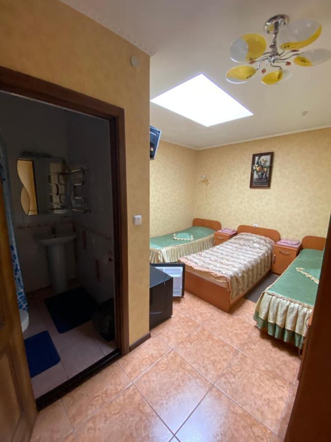 Hotel Золотий Лев Zvenyhorodka Zewnętrze zdjęcie