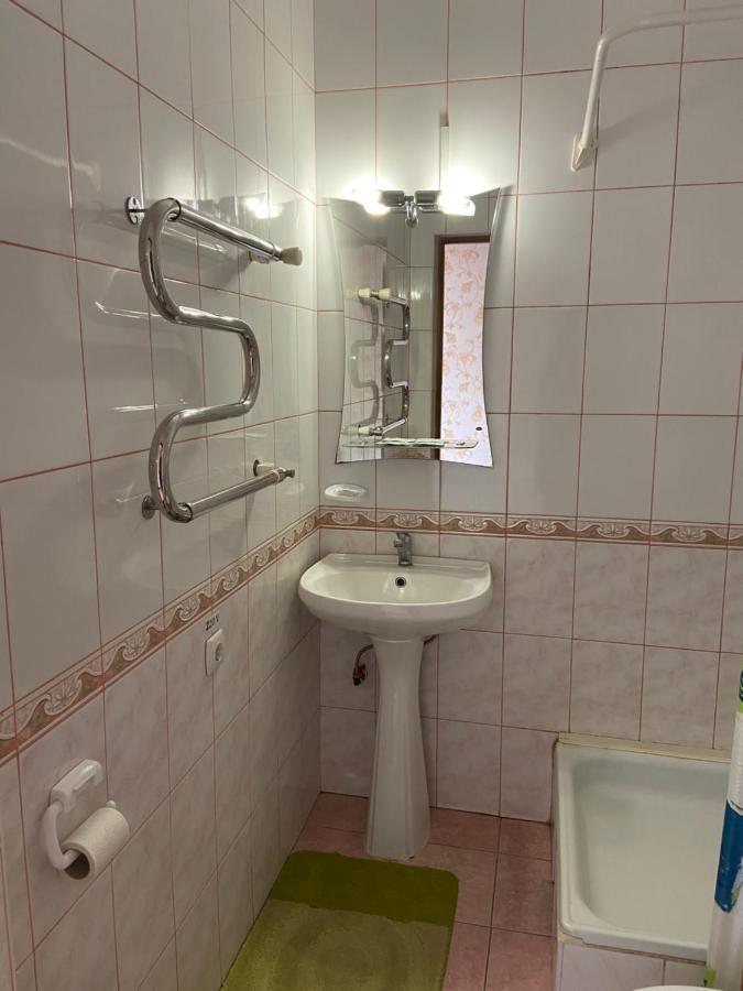 Hotel Золотий Лев Zvenyhorodka Zewnętrze zdjęcie