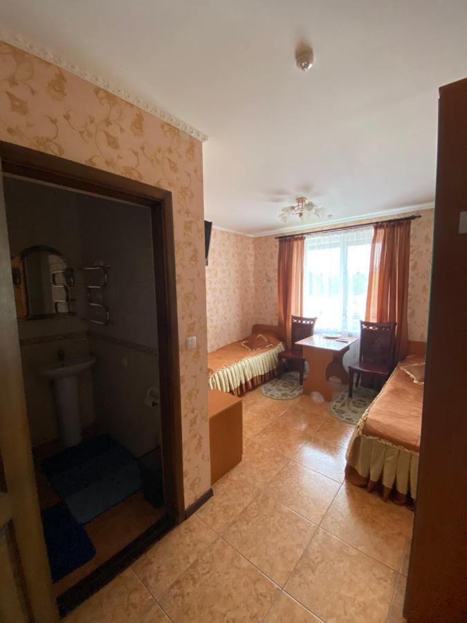 Hotel Золотий Лев Zvenyhorodka Zewnętrze zdjęcie