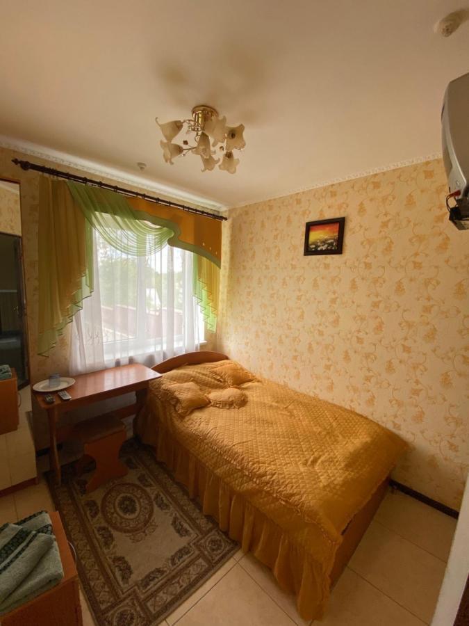Hotel Золотий Лев Zvenyhorodka Zewnętrze zdjęcie
